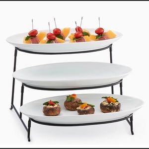 New never been open or user Food Network 3-Tier Serving Set